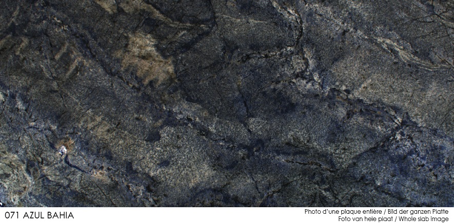 071_Azul-Bahia_Slabs-entier